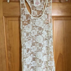 NWT, Lacy tank top, 10% spandex, stretchy, ivory, size S, super adorable